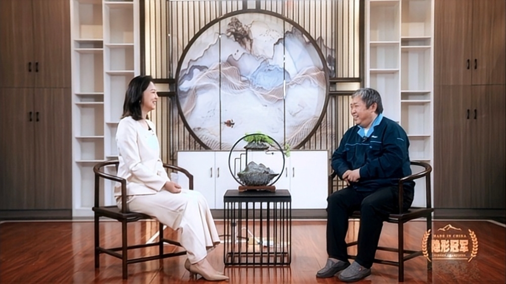 赞! B-sports官方网站创始人上中国教育电视台《隐形冠军》纪录片了!