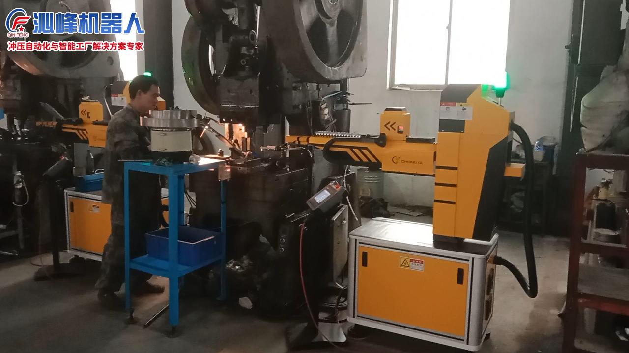 金属纽扣(小黄人)