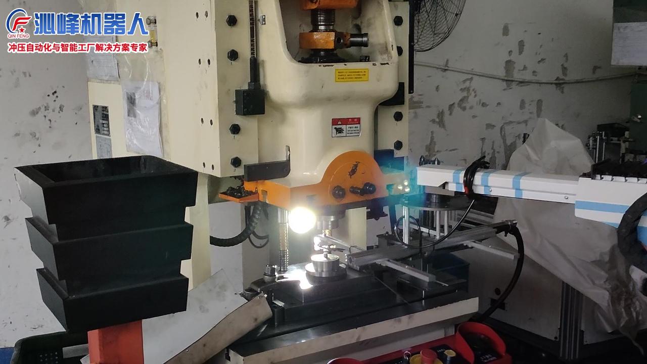 汽车配件(3kg摆臂蓝色)