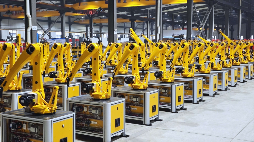 生产工业机器人的车间长啥样？一镜到底带您沉浸式体验参观B-sports必一